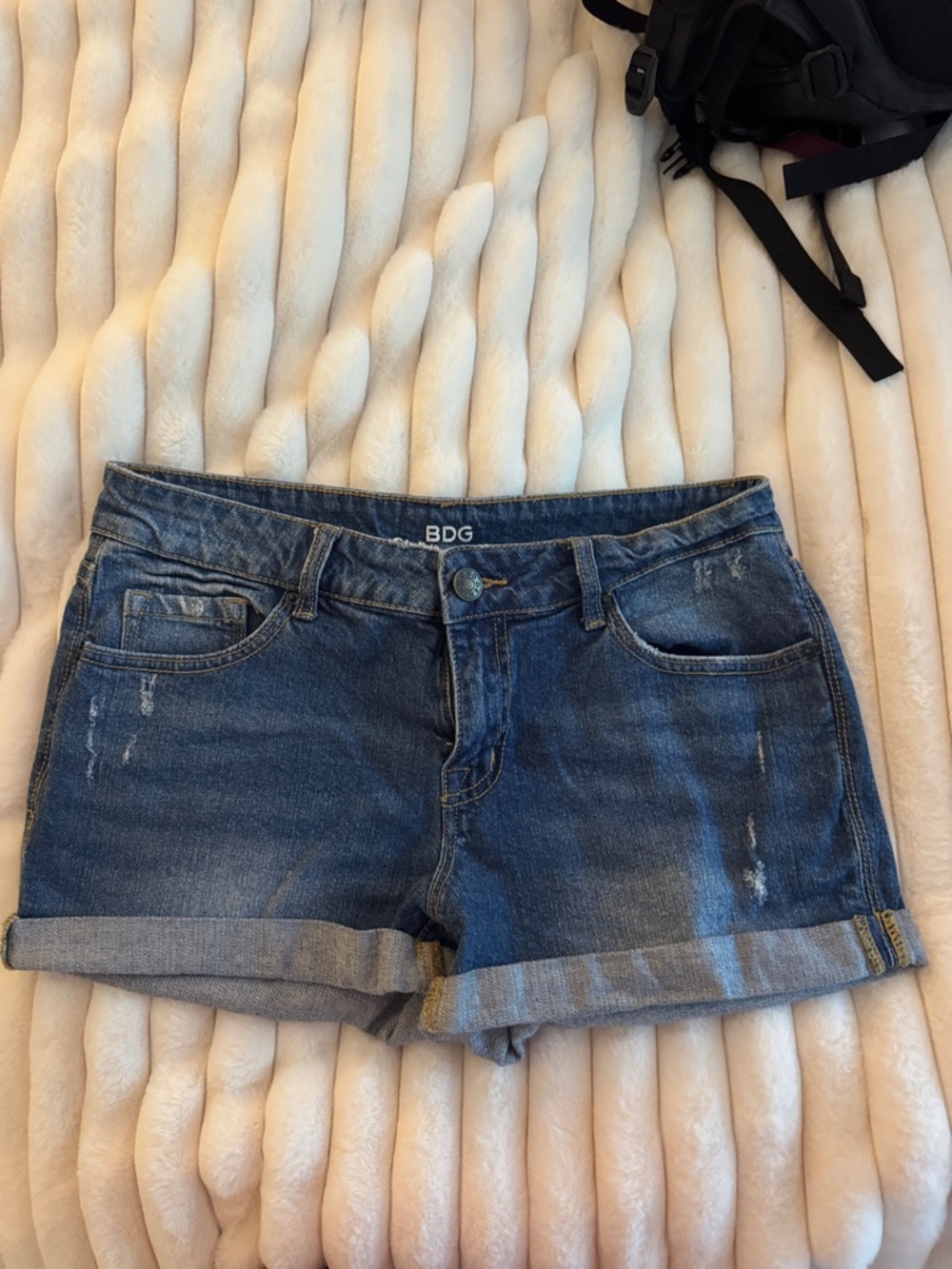 BDG Women's Medium Blue Rolled-Hem Denim Shorts